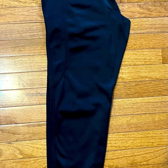 Under armor Men’s athletic pants - Picture 4 of 5